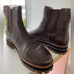 Madewell Ivy Chelsea Boot in Croc Embossed Leather